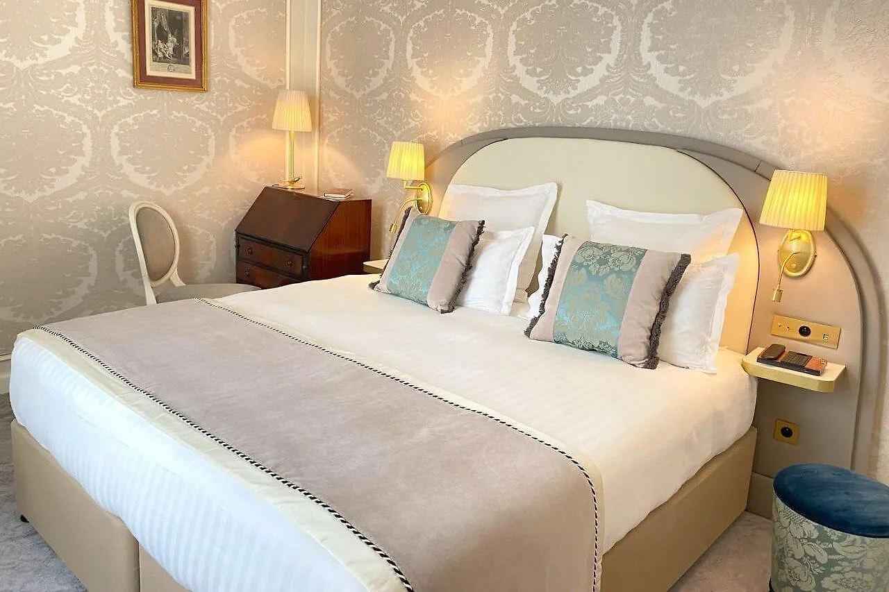 Hotel Westminster Paris 5*,